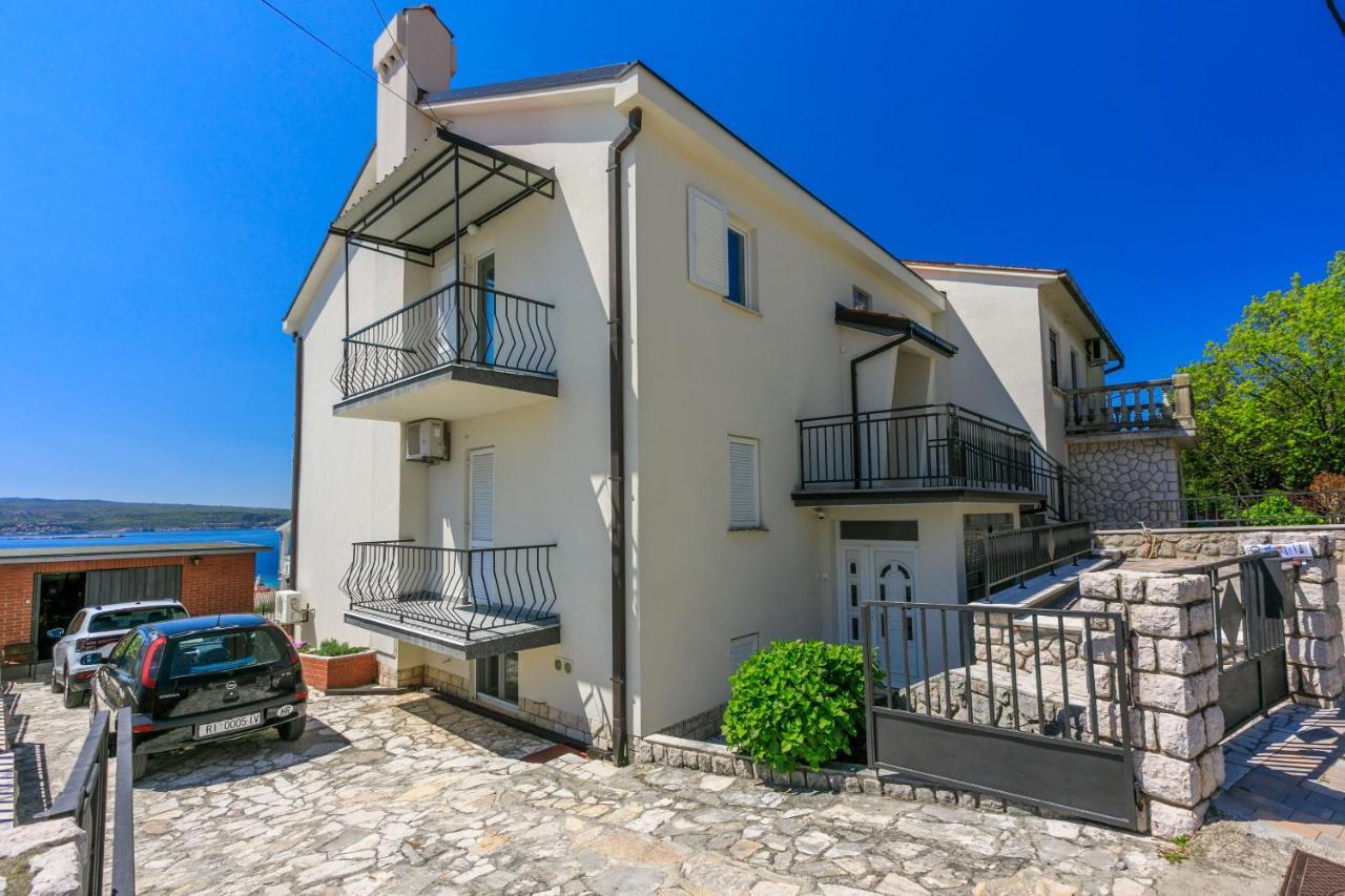 Apartment Mira Crikvenica Bagian luar foto