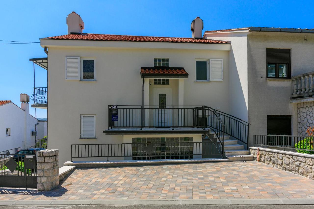 Apartment Mira Crikvenica Bagian luar foto