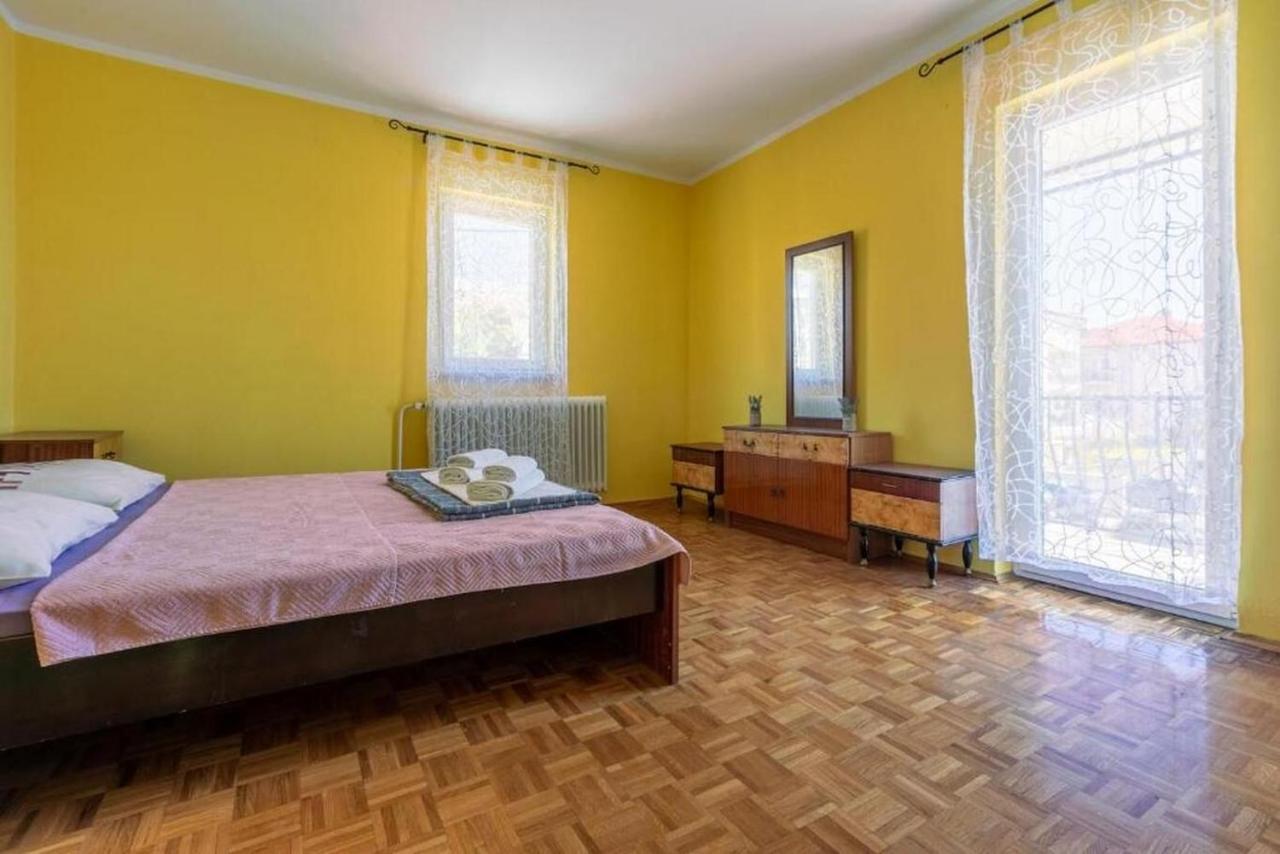 Apartment Mira Crikvenica Bagian luar foto